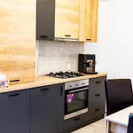 Thome Ego Flat